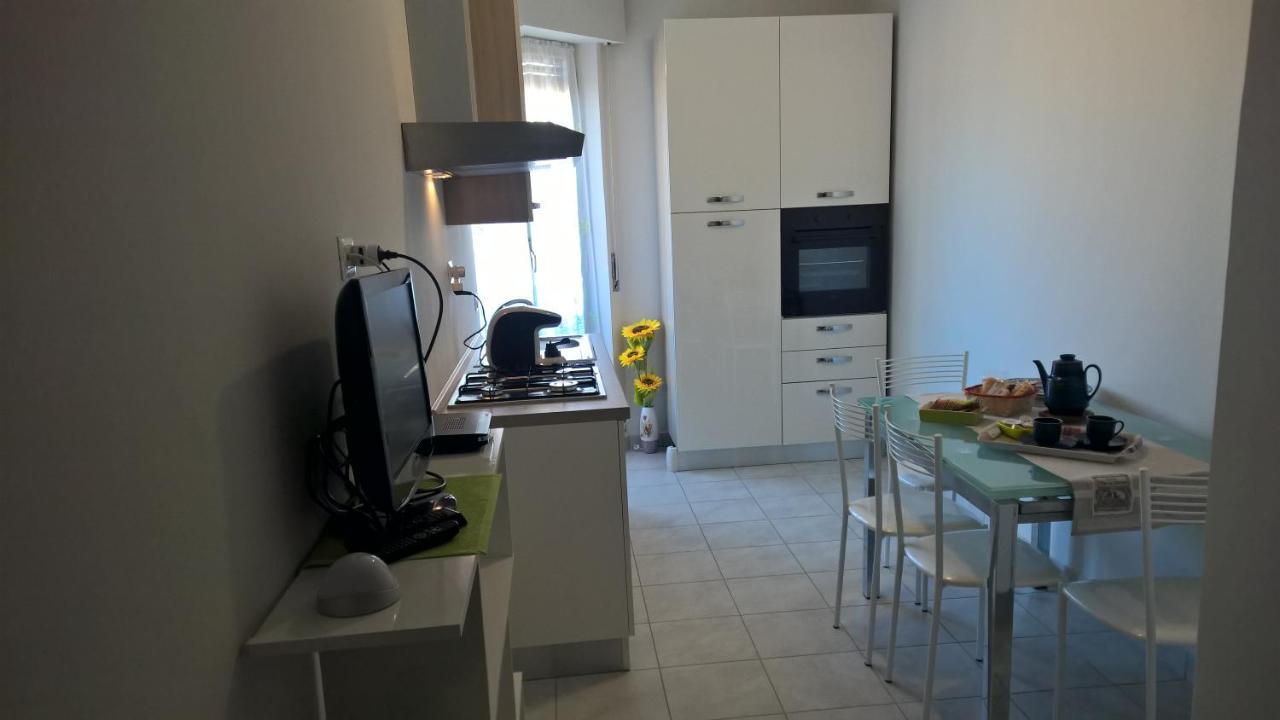 L'Appartamentino B&B Caserta Luaran gambar